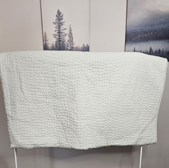 Pottery Barn Bedding Pottery Barn Full Queen Handcrafted Quilt Poshmark